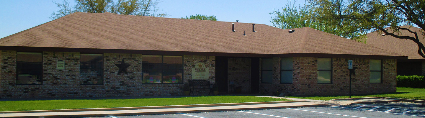 Lakeshore Village Apartments https://lakeshore.legacytheme.ghosttreedigital.com/wp-content/uploads/sites/25/2025/12/footer-villas.jpg